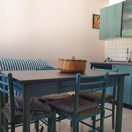 Agrustos بورتو أوتيولو
